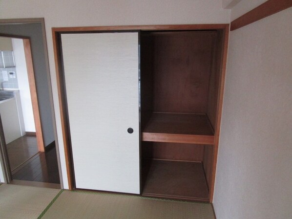 シャロン本厚木の物件内観写真